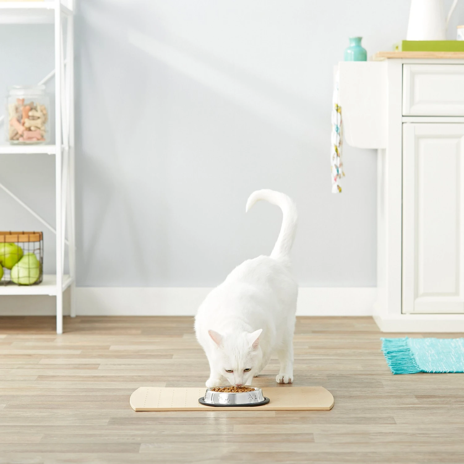 Frisco Non-Skid Stainless Steel Bowl 4 Frisco Non-Skid Stainless Steel Bowl - Image 4