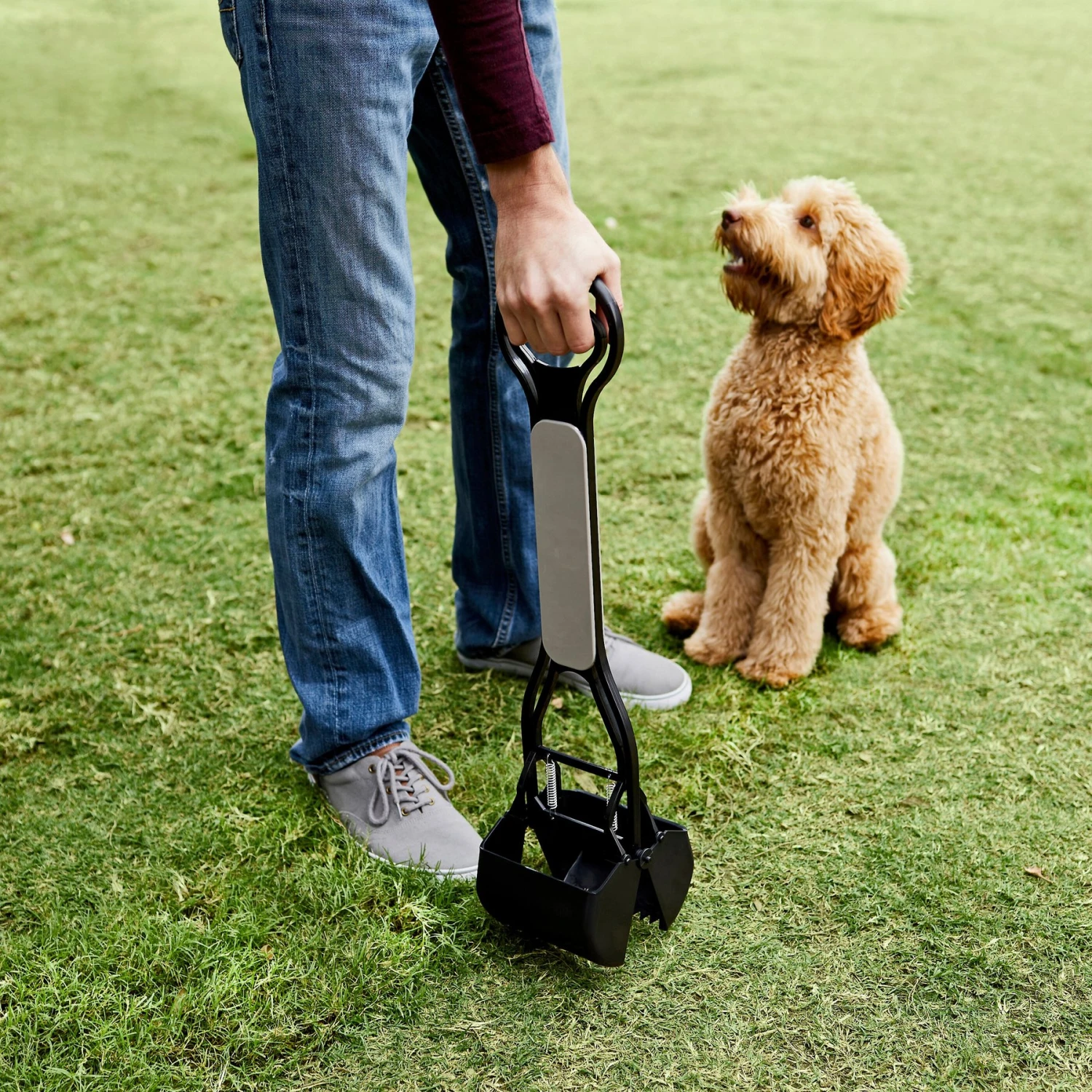 Frisco Spring Action Scooper 3 Frisco Spring Action Scooper - Image 3