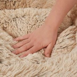 Frisco Eyelash Cat & Dog Bolster Bed & Frisco Eyelash Cat & Dog Bolster Bed -Frisco Sales Store 302450 PT3. AC SS1800 V1623081755