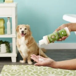 Buddy Wash Relaxing Green Tea & Bergamot Dog Shampoo & Conditioner & Frisco Rubber Duckie Dog & Cat Curry Brush -Frisco Sales Store 826422 PT4. AC SS1800 V1682018059